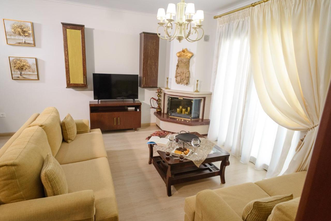 Ferienwohnung Luxury Dafnis House Veria  Exterior foto